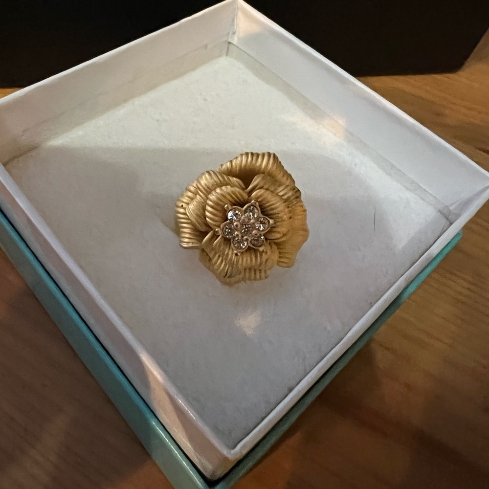In Bloom ring - excellent condition